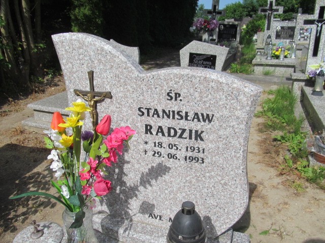 Stanisław Radzik 1931 Darłowo - Grobonet - Wyszukiwarka osób pochowanych