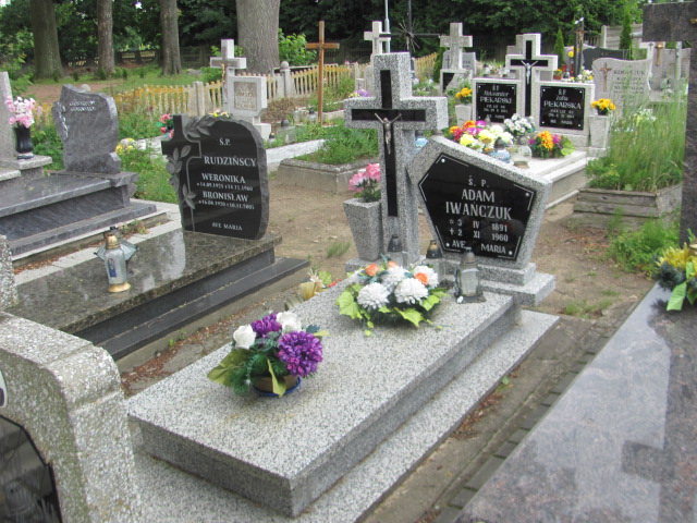 Grób Adam Iwańczuk