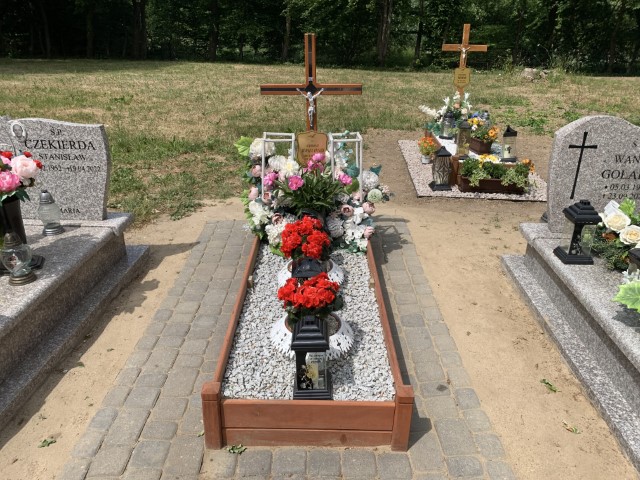 Grób Rajmund Kwieciński