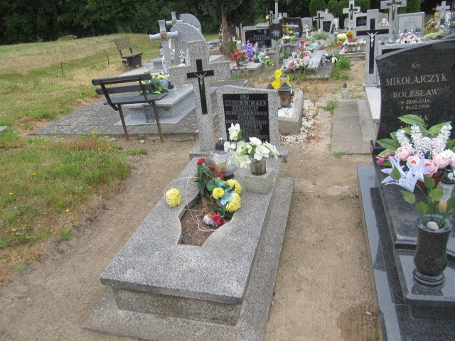 Grób Julianna Fornalik