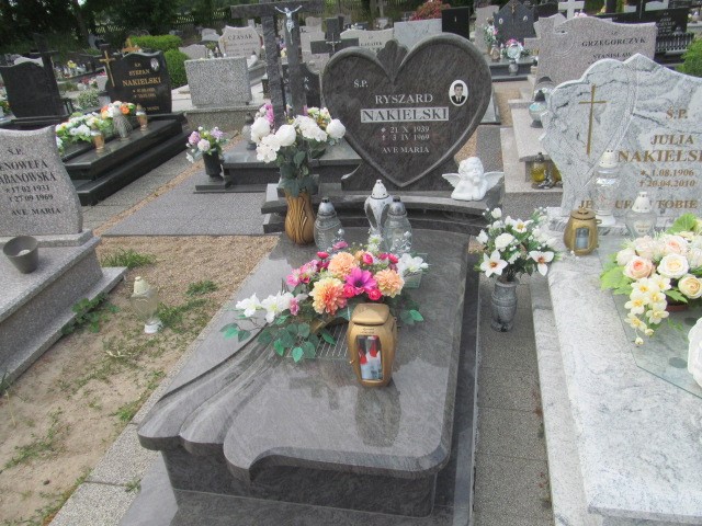 Grób Ryszard Nakielski