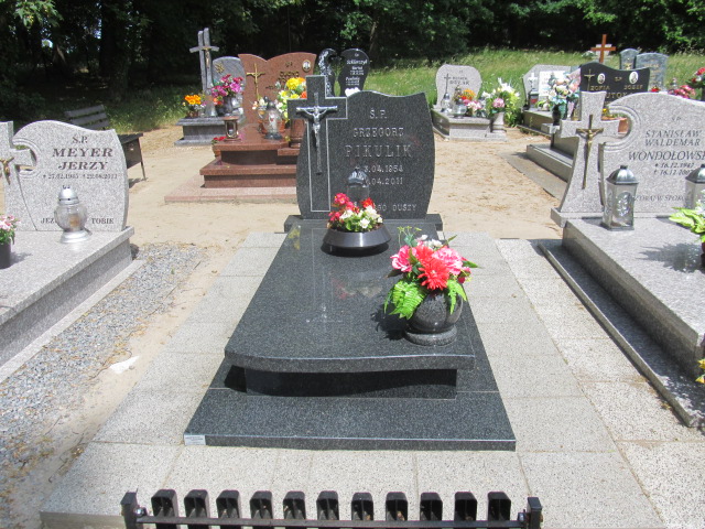 Grób Grzegorz Pikulik